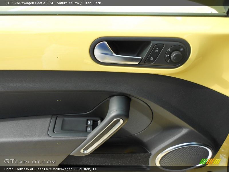 Saturn Yellow / Titan Black 2012 Volkswagen Beetle 2.5L