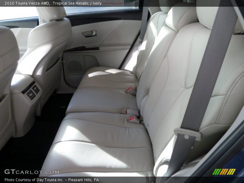Tropical Sea Metallic / Ivory 2010 Toyota Venza AWD
