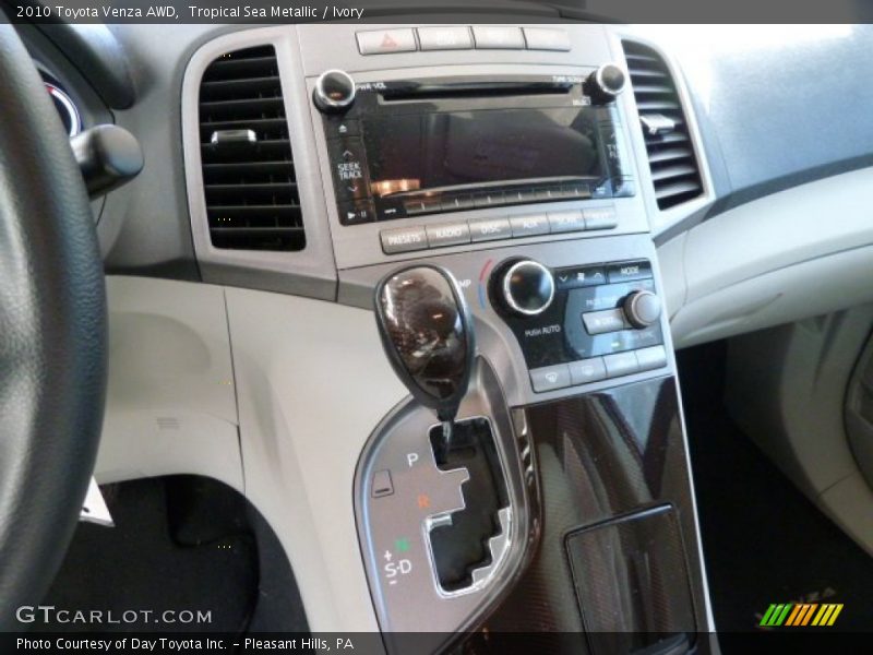 Tropical Sea Metallic / Ivory 2010 Toyota Venza AWD