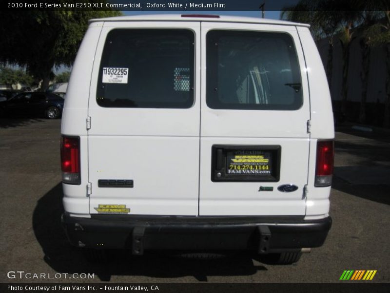 Oxford White / Medium Flint 2010 Ford E Series Van E250 XLT Commericial