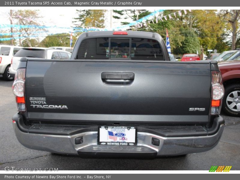 Magnetic Gray Metallic / Graphite Gray 2011 Toyota Tacoma SR5 Access Cab