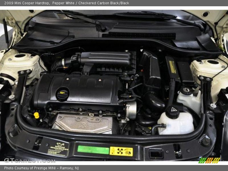 Pepper White / Checkered Carbon Black/Black 2009 Mini Cooper Hardtop