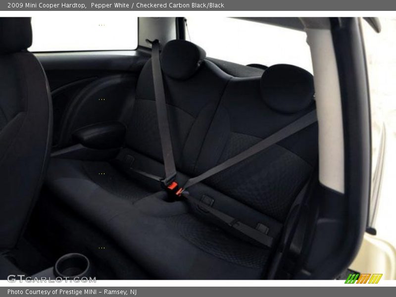 Pepper White / Checkered Carbon Black/Black 2009 Mini Cooper Hardtop