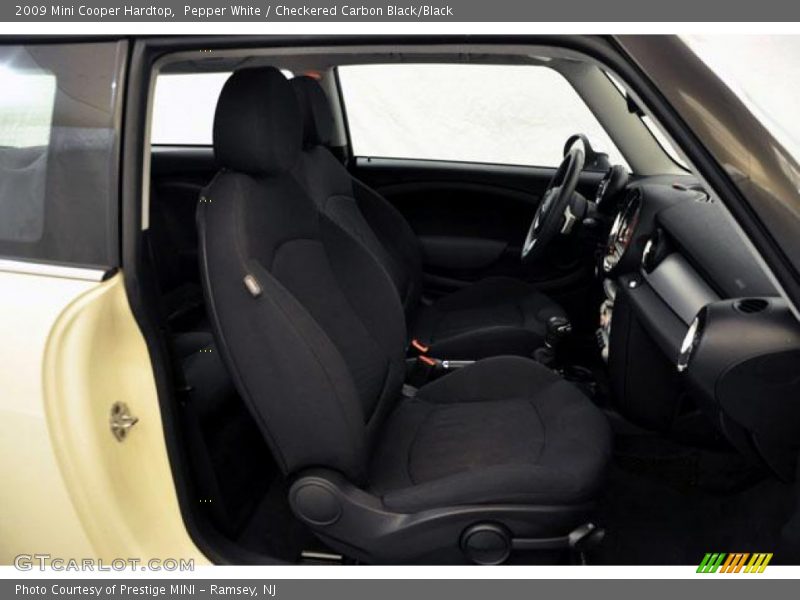 Pepper White / Checkered Carbon Black/Black 2009 Mini Cooper Hardtop