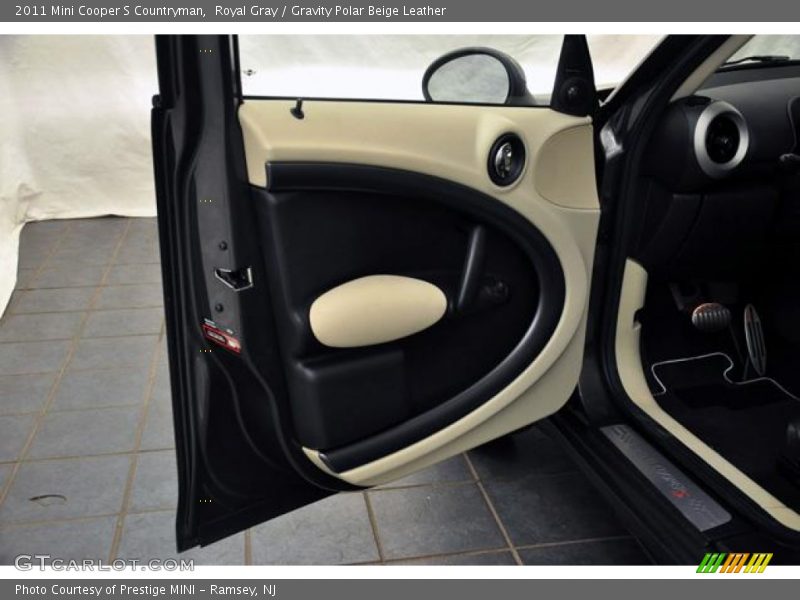 Royal Gray / Gravity Polar Beige Leather 2011 Mini Cooper S Countryman