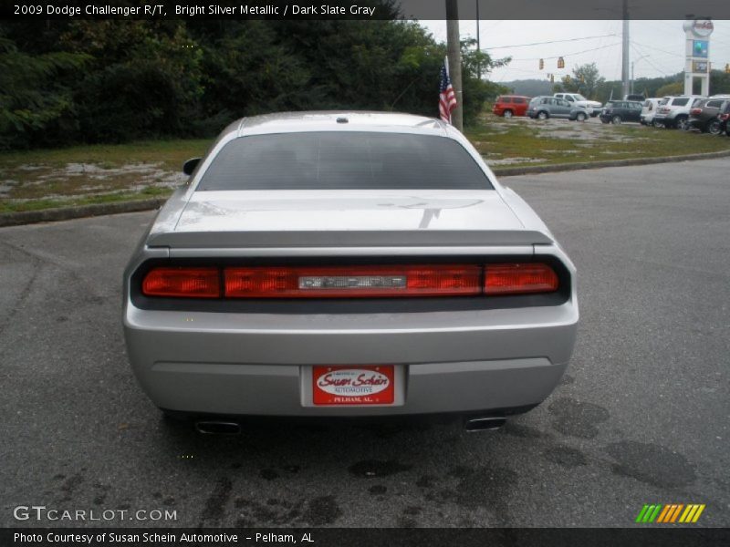 Bright Silver Metallic / Dark Slate Gray 2009 Dodge Challenger R/T