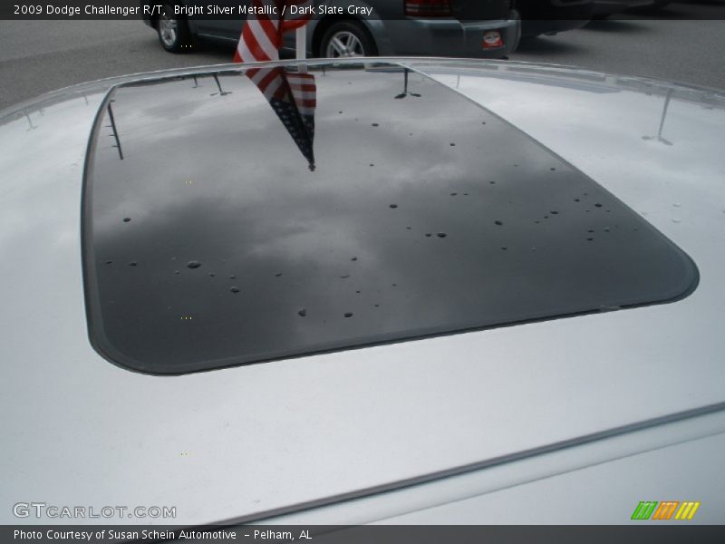 Bright Silver Metallic / Dark Slate Gray 2009 Dodge Challenger R/T