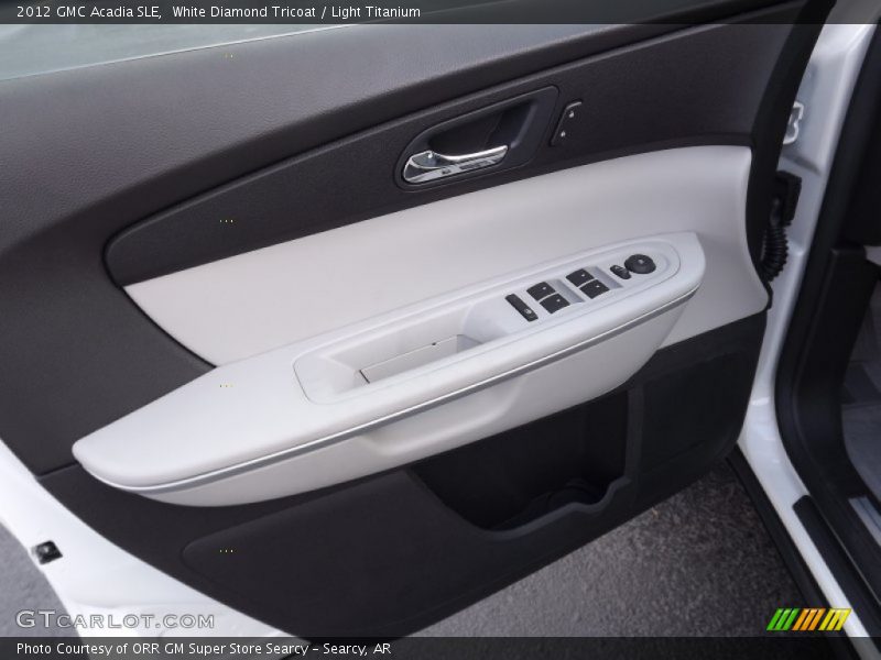 White Diamond Tricoat / Light Titanium 2012 GMC Acadia SLE
