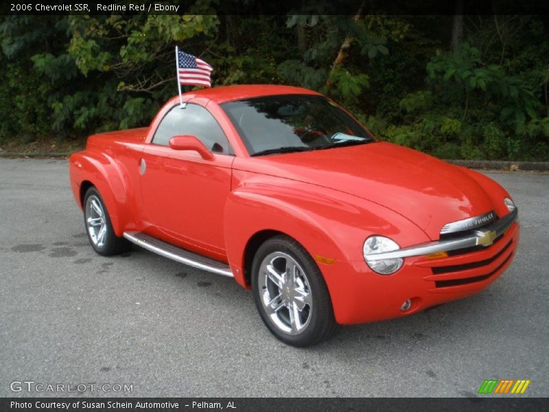 Front 3/4 View of 2006 SSR 