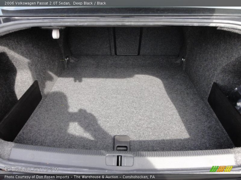 Deep Black / Black 2006 Volkswagen Passat 2.0T Sedan
