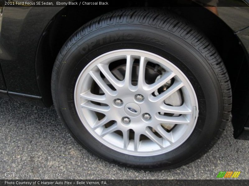 Ebony Black / Charcoal Black 2011 Ford Focus SE Sedan
