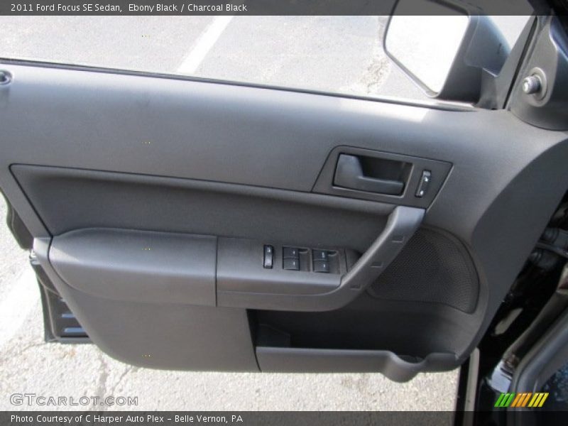 Ebony Black / Charcoal Black 2011 Ford Focus SE Sedan