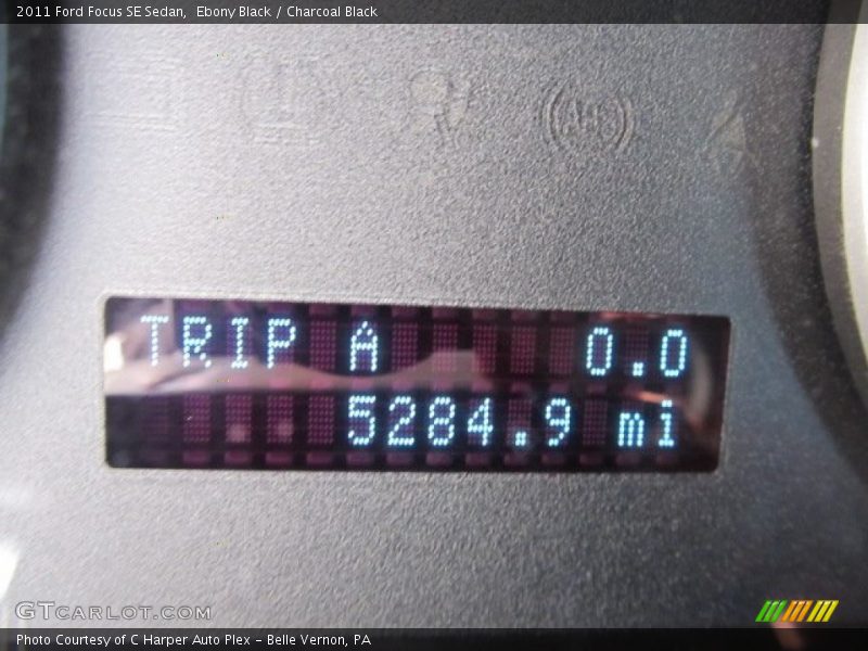 Ebony Black / Charcoal Black 2011 Ford Focus SE Sedan