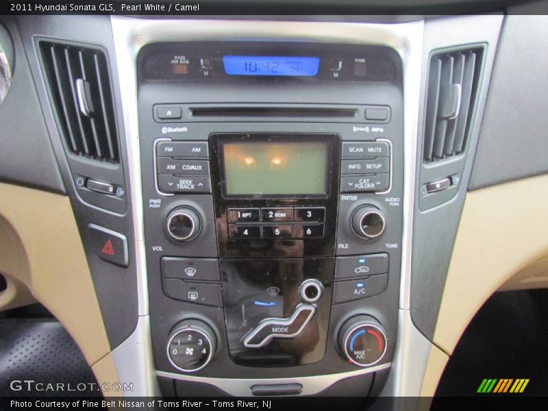 Pearl White / Camel 2011 Hyundai Sonata GLS
