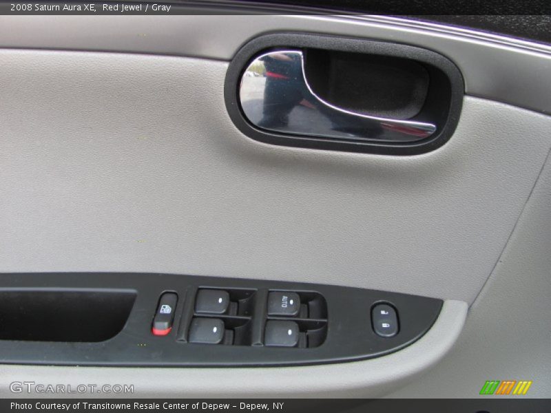 Red Jewel / Gray 2008 Saturn Aura XE