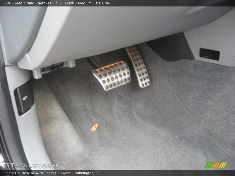Black / Medium Slate Gray 2006 Jeep Grand Cherokee SRT8