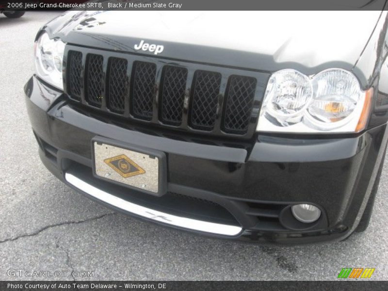 Black / Medium Slate Gray 2006 Jeep Grand Cherokee SRT8