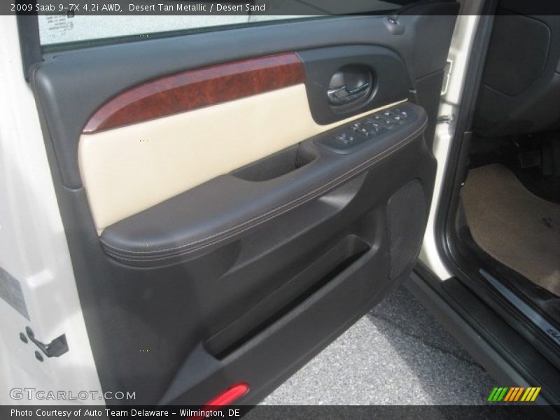 Door Panel of 2009 9-7X 4.2i AWD