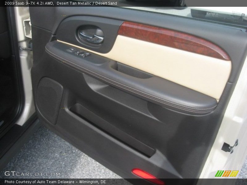 Door Panel of 2009 9-7X 4.2i AWD