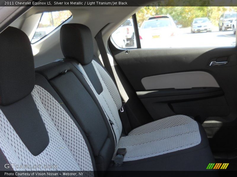 Silver Ice Metallic / Light Titanium/Jet Black 2011 Chevrolet Equinox LS