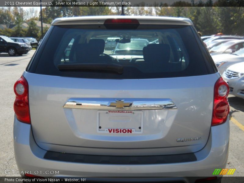 Silver Ice Metallic / Light Titanium/Jet Black 2011 Chevrolet Equinox LS