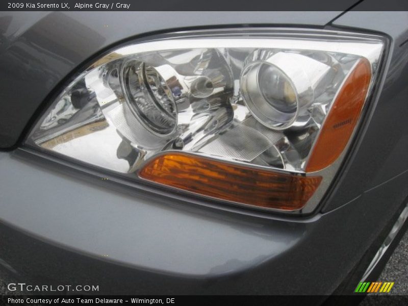 Alpine Gray / Gray 2009 Kia Sorento LX