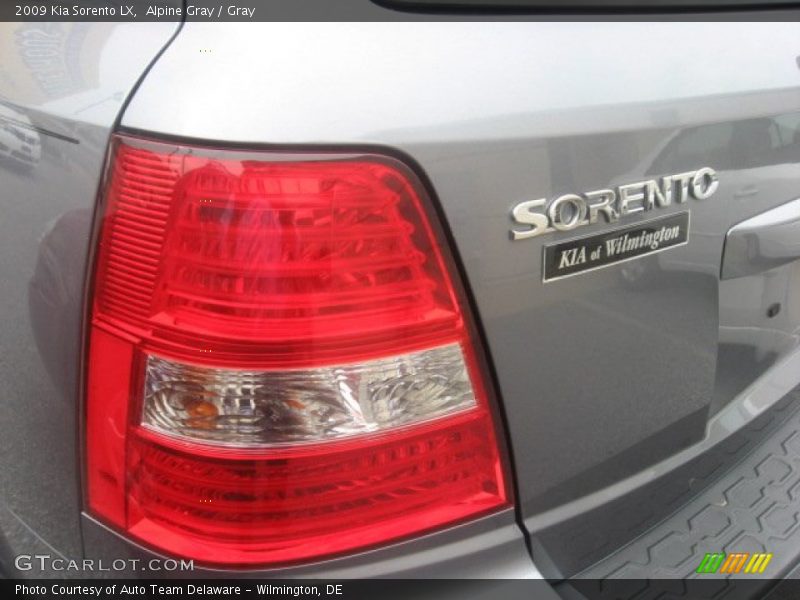 Alpine Gray / Gray 2009 Kia Sorento LX