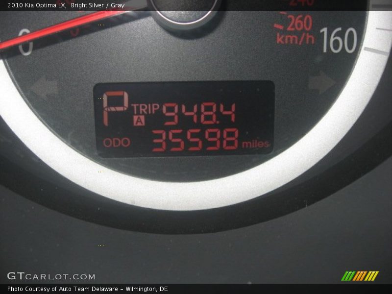 Bright Silver / Gray 2010 Kia Optima LX