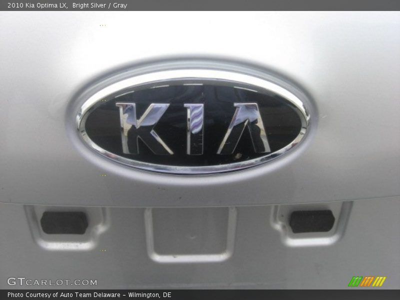 Bright Silver / Gray 2010 Kia Optima LX