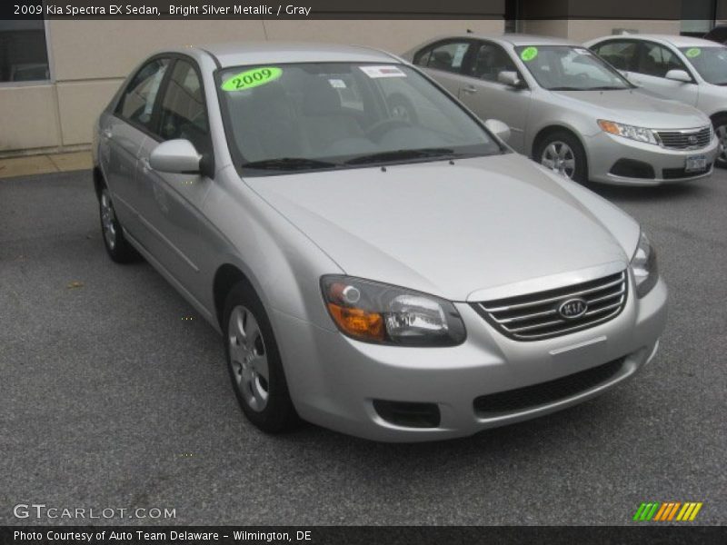 Bright Silver Metallic / Gray 2009 Kia Spectra EX Sedan