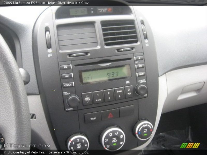 Bright Silver Metallic / Gray 2009 Kia Spectra EX Sedan