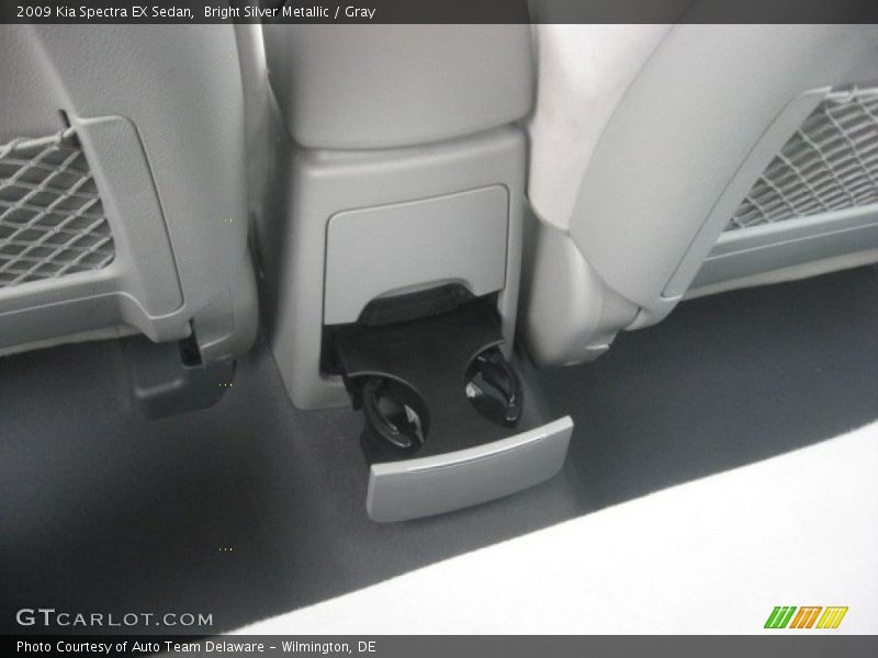 Bright Silver Metallic / Gray 2009 Kia Spectra EX Sedan