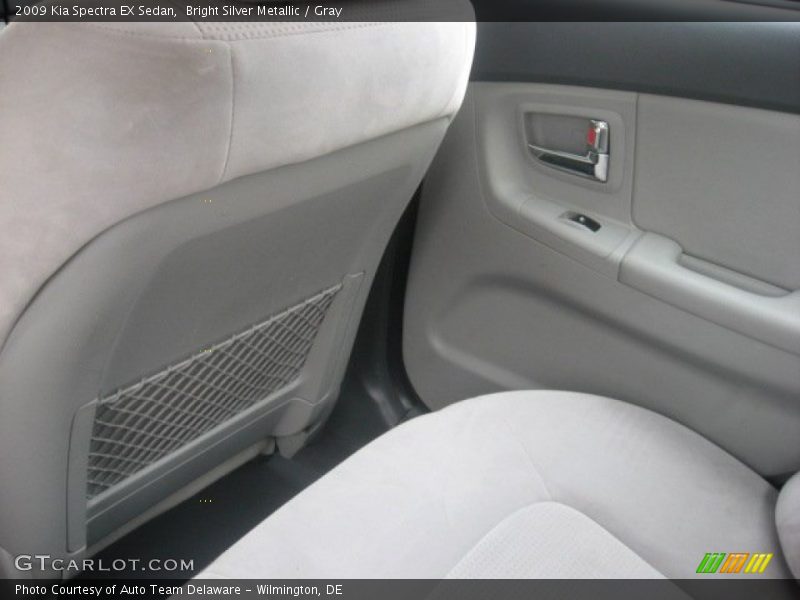Bright Silver Metallic / Gray 2009 Kia Spectra EX Sedan