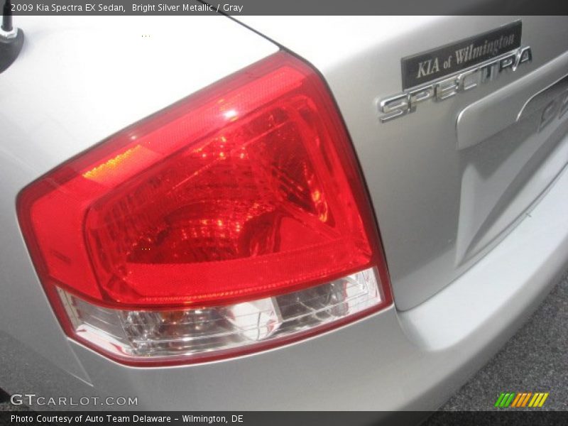 Bright Silver Metallic / Gray 2009 Kia Spectra EX Sedan
