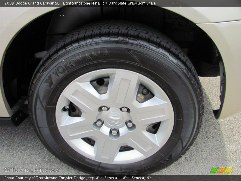 Light Sandstone Metallic / Dark Slate Gray/Light Shale 2009 Dodge Grand Caravan SE