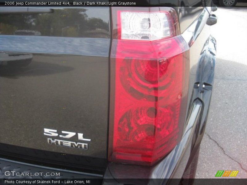 Black / Dark Khaki/Light Graystone 2006 Jeep Commander Limited 4x4