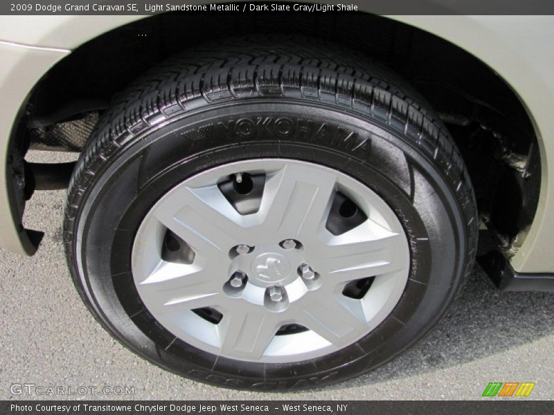 Light Sandstone Metallic / Dark Slate Gray/Light Shale 2009 Dodge Grand Caravan SE