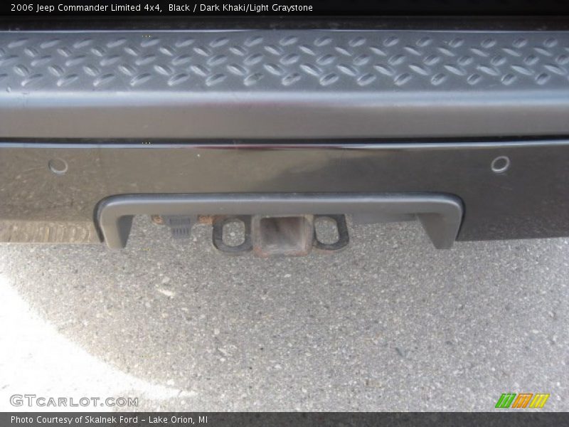 Black / Dark Khaki/Light Graystone 2006 Jeep Commander Limited 4x4
