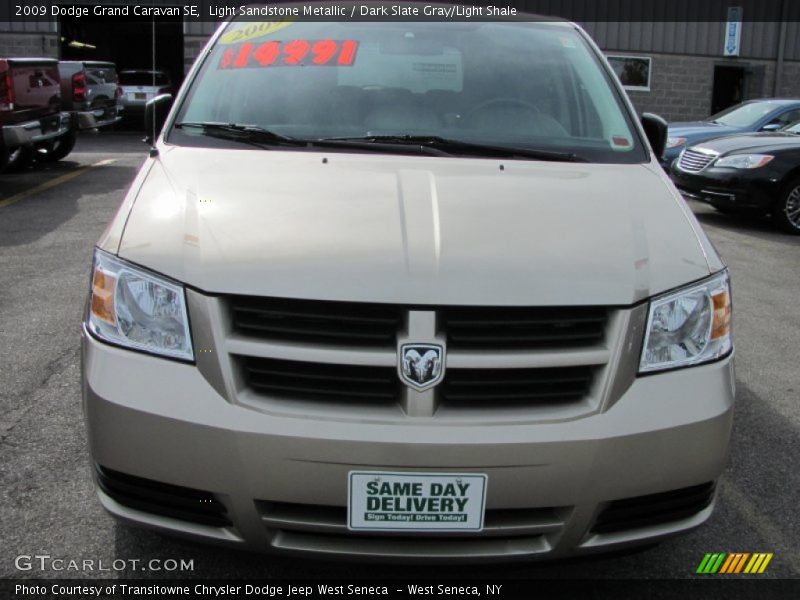 Light Sandstone Metallic / Dark Slate Gray/Light Shale 2009 Dodge Grand Caravan SE