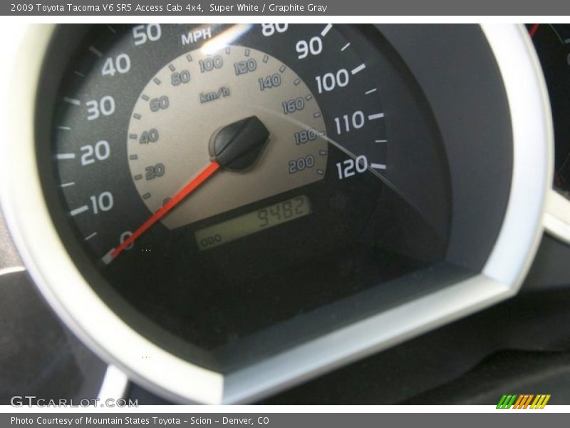 Super White / Graphite Gray 2009 Toyota Tacoma V6 SR5 Access Cab 4x4
