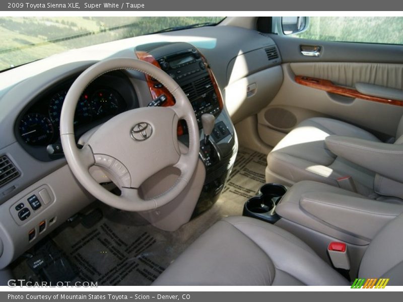  2009 Sienna XLE Taupe Interior
