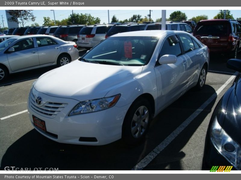 Super White / Bisque 2009 Toyota Camry LE