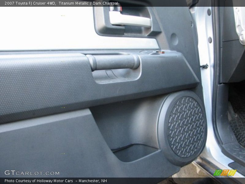 Titanium Metallic / Dark Charcoal 2007 Toyota FJ Cruiser 4WD
