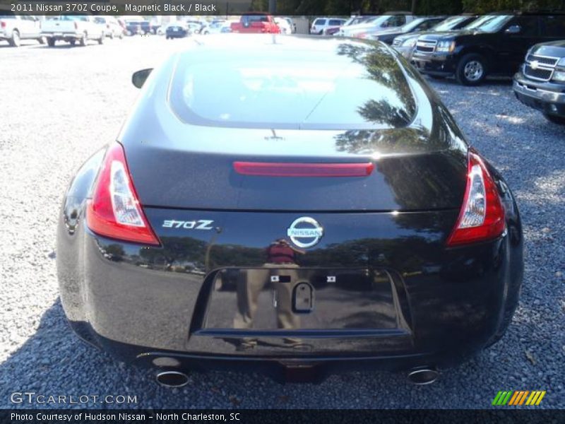 Magnetic Black / Black 2011 Nissan 370Z Coupe
