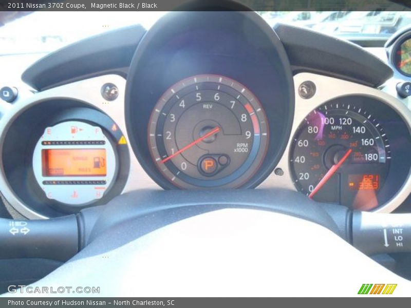  2011 370Z Coupe Coupe Gauges