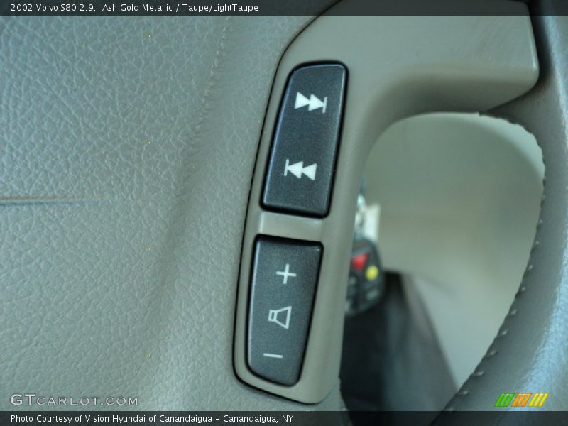 Controls of 2002 S80 2.9