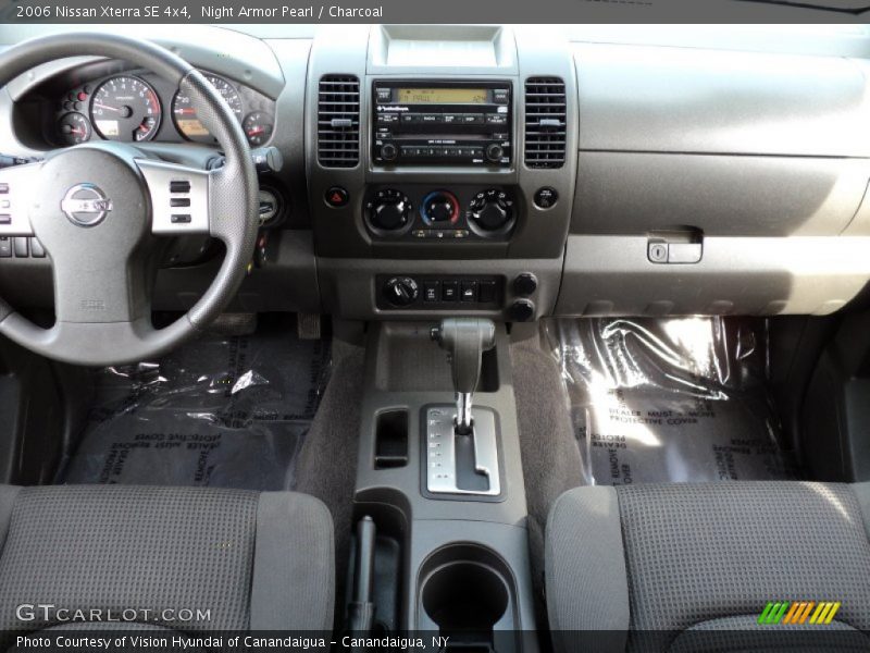 Night Armor Pearl / Charcoal 2006 Nissan Xterra SE 4x4
