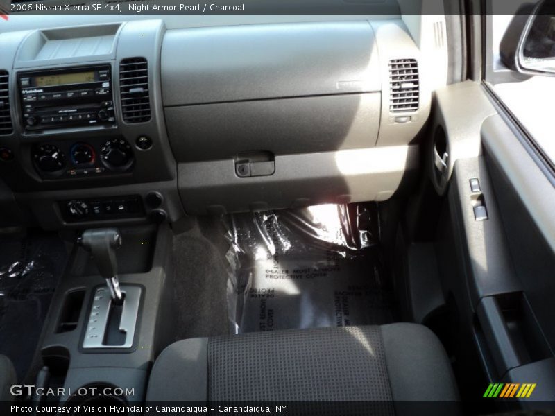 Night Armor Pearl / Charcoal 2006 Nissan Xterra SE 4x4