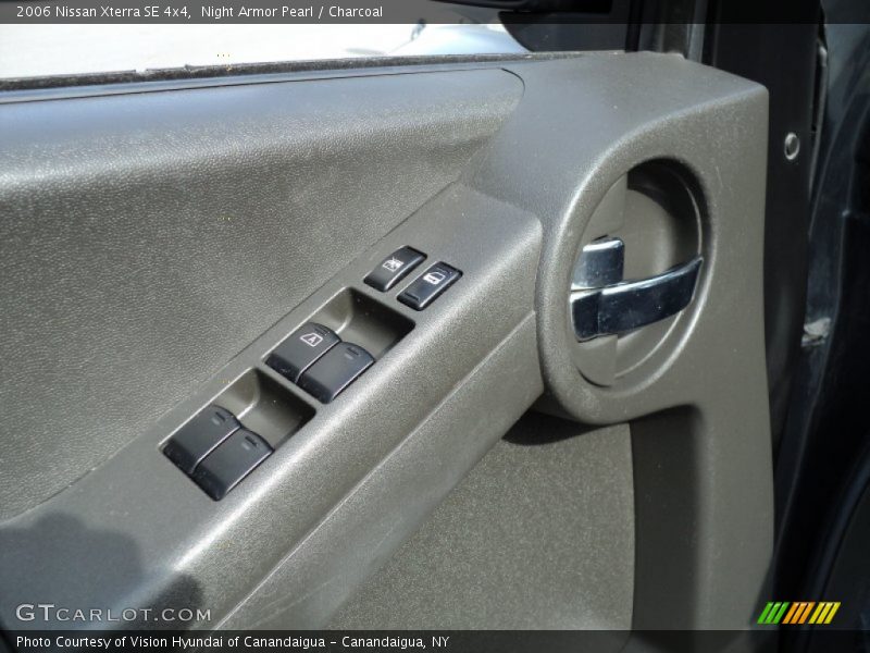 Night Armor Pearl / Charcoal 2006 Nissan Xterra SE 4x4