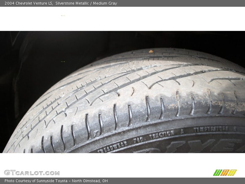 Silverstone Metallic / Medium Gray 2004 Chevrolet Venture LS